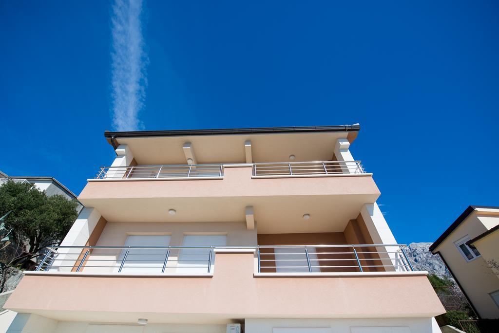 Apartments Karlo Baška Voda Dış mekan fotoğraf