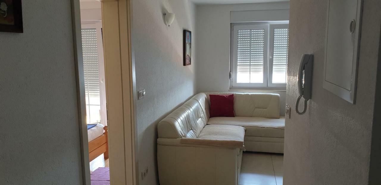 Apartments Karlo Baška Voda Dış mekan fotoğraf