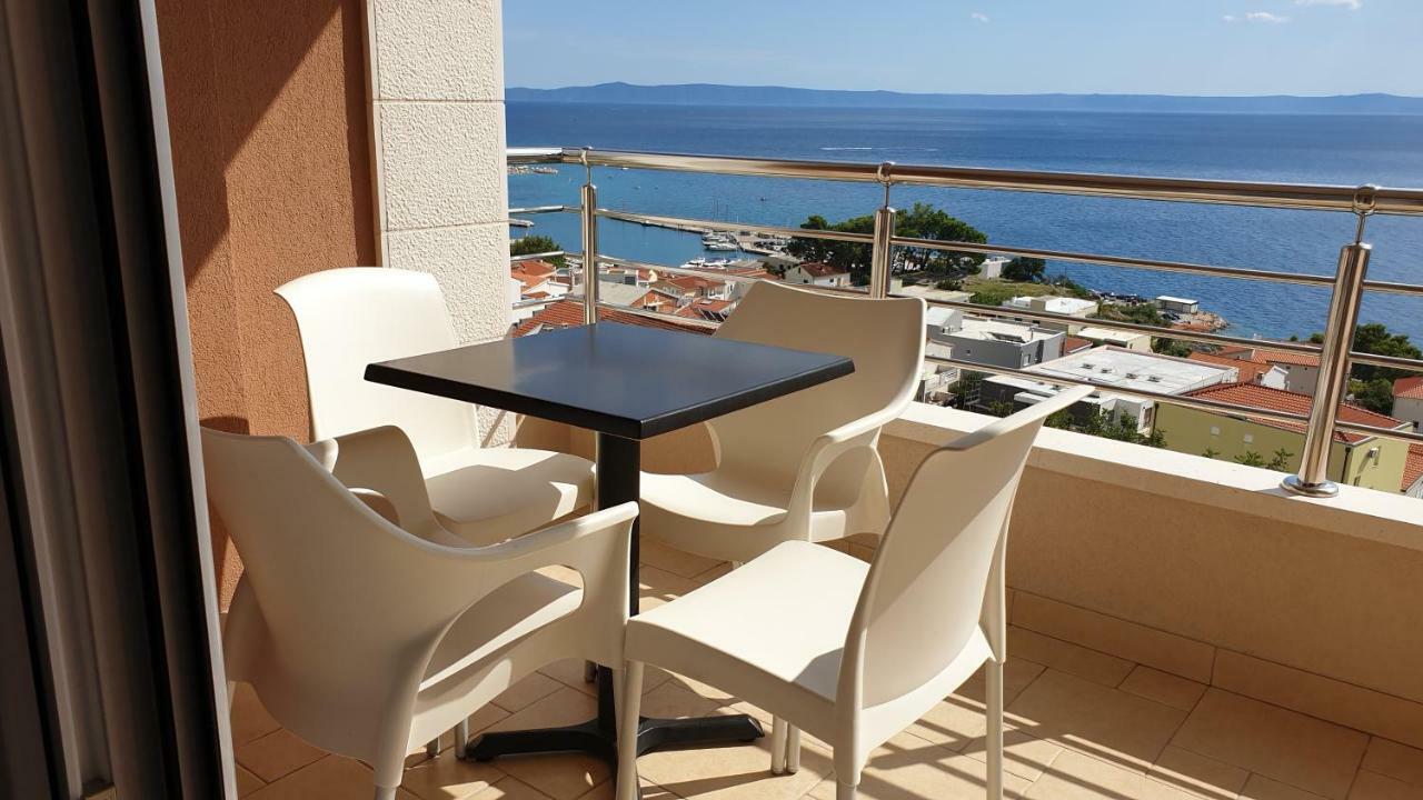 Apartments Karlo Baška Voda Dış mekan fotoğraf