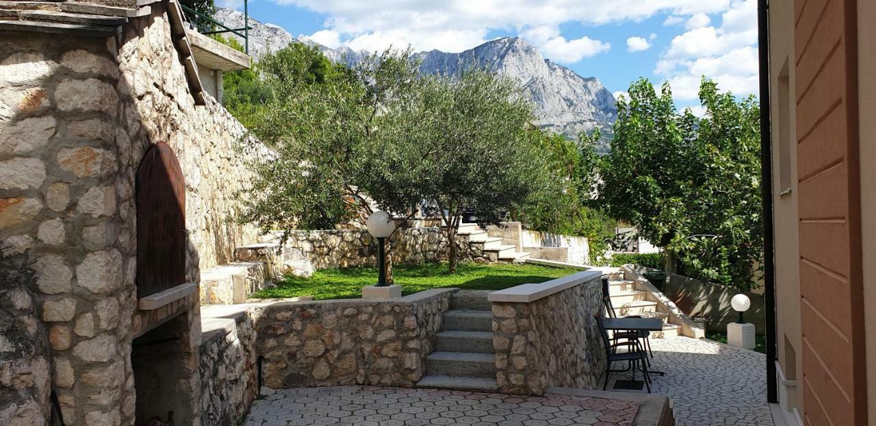 Apartments Karlo Baška Voda Dış mekan fotoğraf